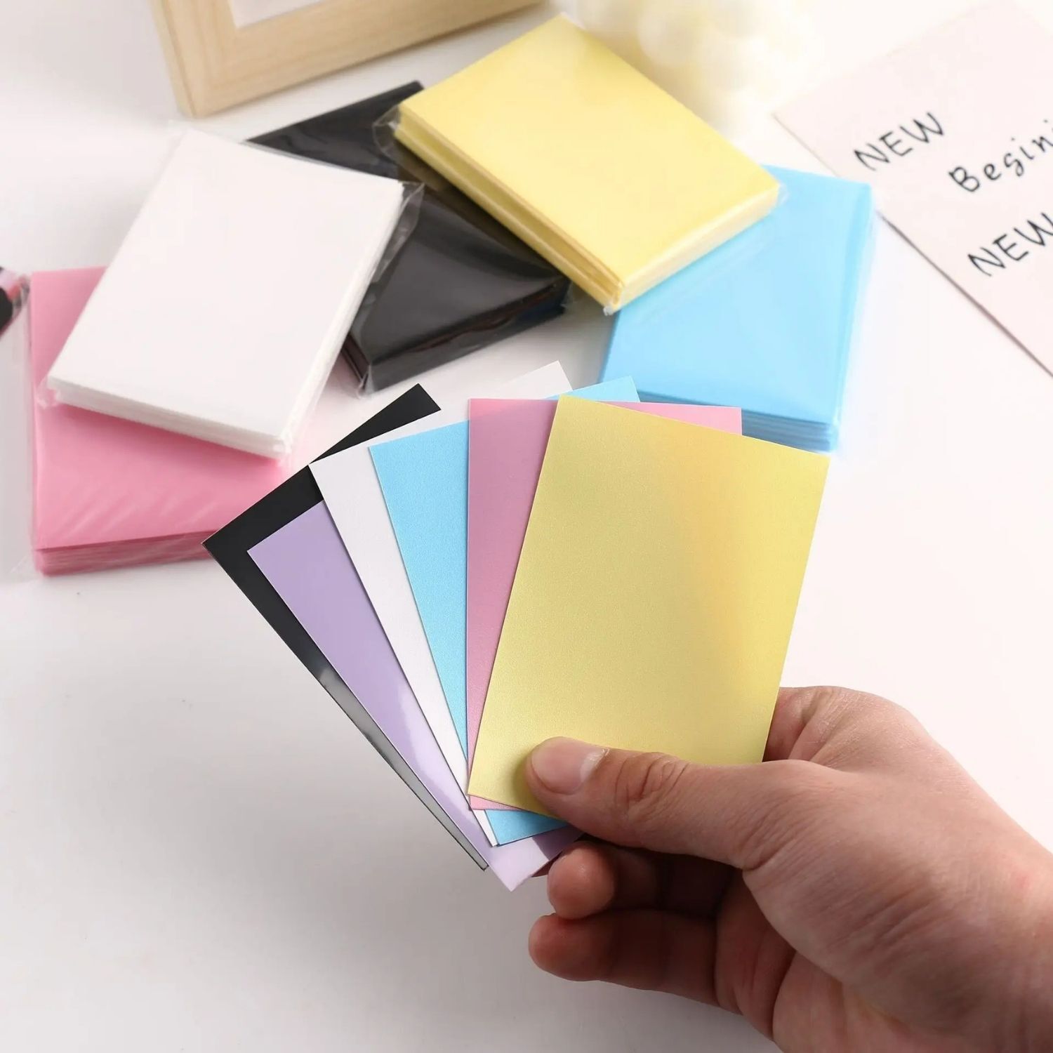 Renk Fonlu Desensiz Kart Koruyucu/Sleeve (5 Adet)