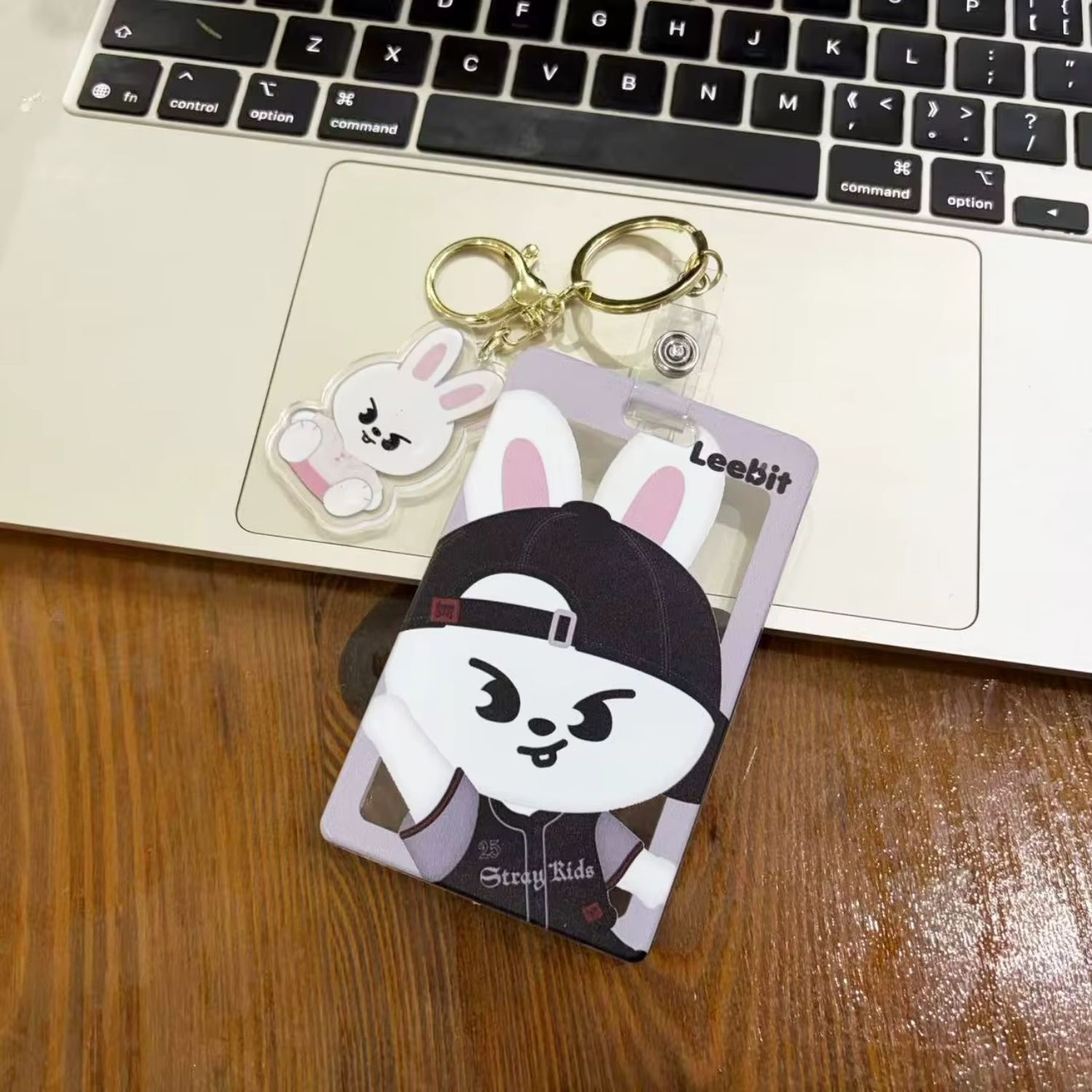 STRAY KIDS Lee Know '' Leebit '' Sert Kapak Card Holder/Anahtarlık