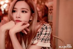 BLACKPINK ''ROSE'' KARTPOSTALLARI