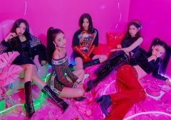 ITZY ''DALLA DALLA'' GRUP VE ÜYE KART POSTALLARI