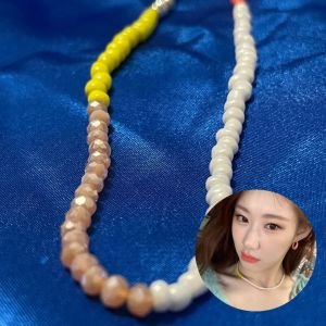 ITZY '' Chaeryeong '' Kolye