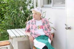 BTS SUGA ''2018 SEASON'S GREETINGS'' KART POSTAL SETİ