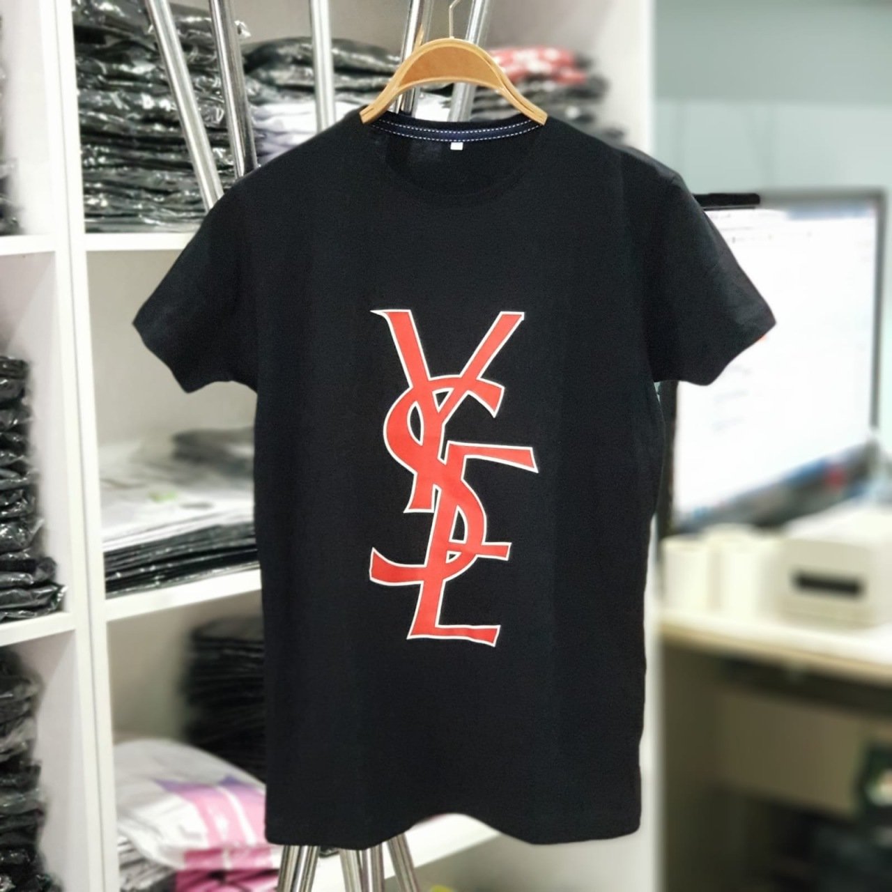 MONSTA X ''Yes'' T-SHIRT