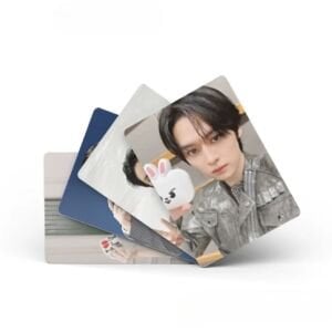 STRAY KIDS '' Lee Know '' Çift Yön Baskılı Hologramlı/Lomo Card Seti