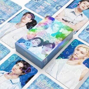 STRAY KIDS '' Stay in our Little House '' Çift Yön Baskılı Hologramlı / Lomo Card Seti (60 Pcs)