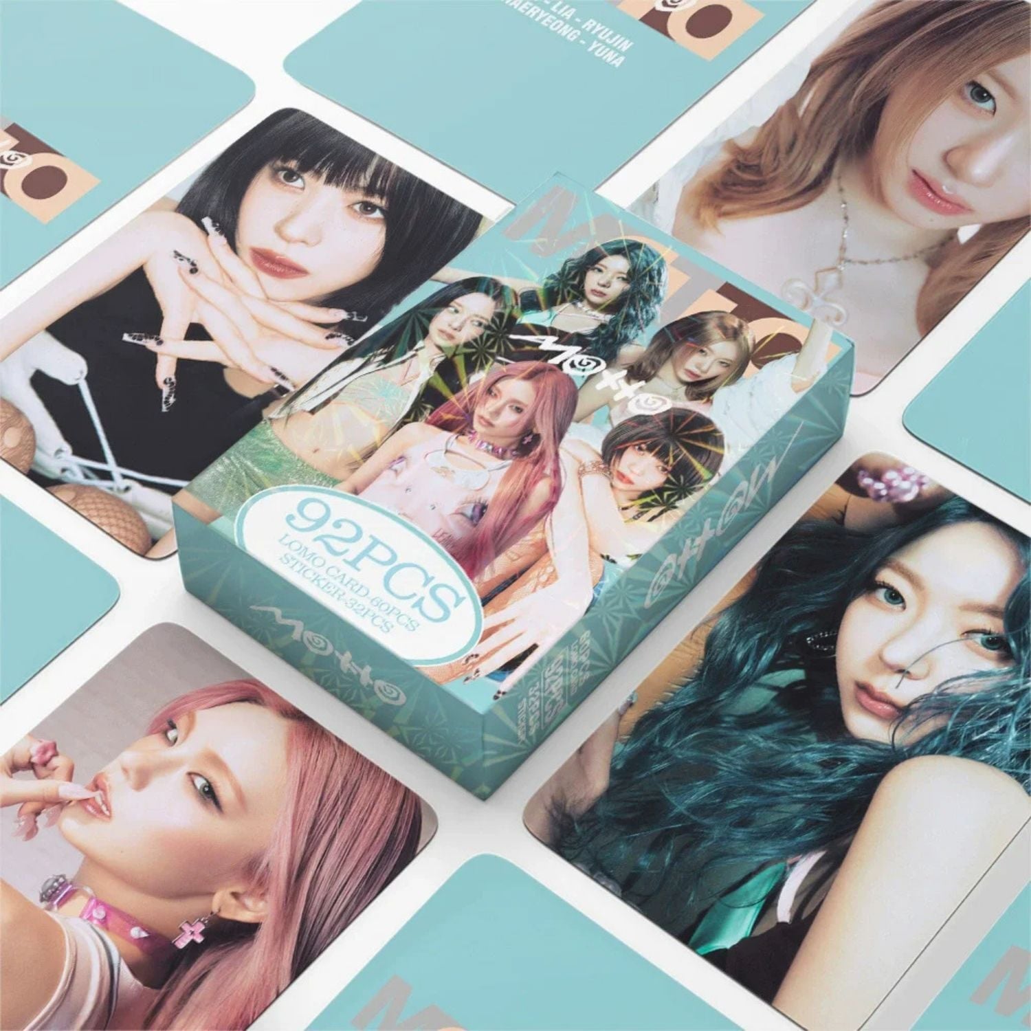 ITZY '' Motto '' Çift Yön Baskılı Lomo Card Seti (60 Pcs)