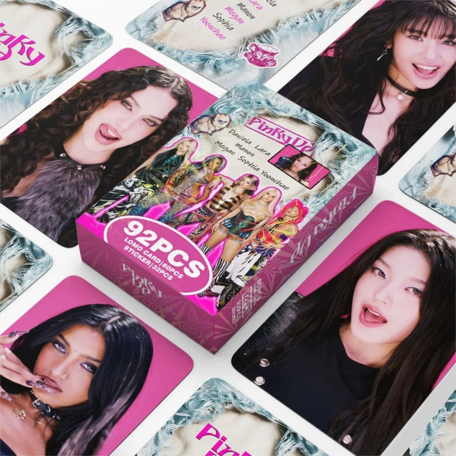 KATSEYE '' Pinky Up '' Çift Yön Baskılı Lomo Card Seti (60 Pcs)