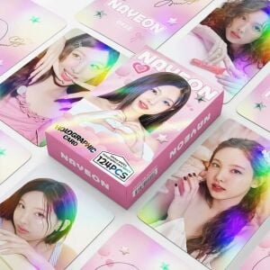 TWICE '' Nayeon '' Çift Yön Baskılı Hologramlı Lomo Card Seti (60 Pcs)