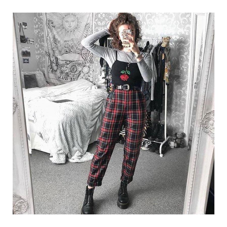 Lacivert Üzeri Kırmızı-Beyaz Çizgili Ekose Pantolon 34