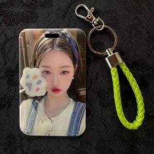 IVE '' Wonyoung '' Sert Kapak Card Holder/Anahtarlık