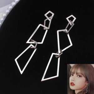 BLACKPINK '' Lisa '' Küpe