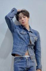 BTS ''LOVE YOUR SELF  [TEAR]'' GRUP VE ÜYE POSTERLERİ (R VERSIYON)