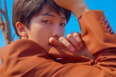 BTS ''LOVE YOUR SELF  [TEAR]'' GRUP VE ÜYE KARTPOSTALLARI (Y VERSIYON)