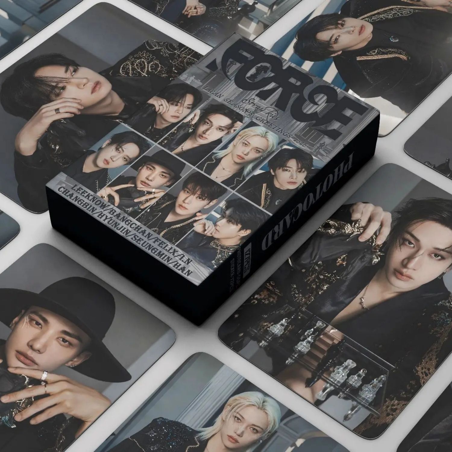 STRAY KIDS '' Force '' Çift Yön Baskılı Lomo Card Seti