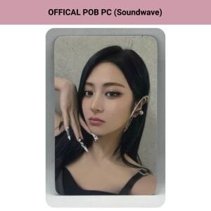 LE SSERAFIM Yunjin '' Hot '' Soundwave POB Photocard