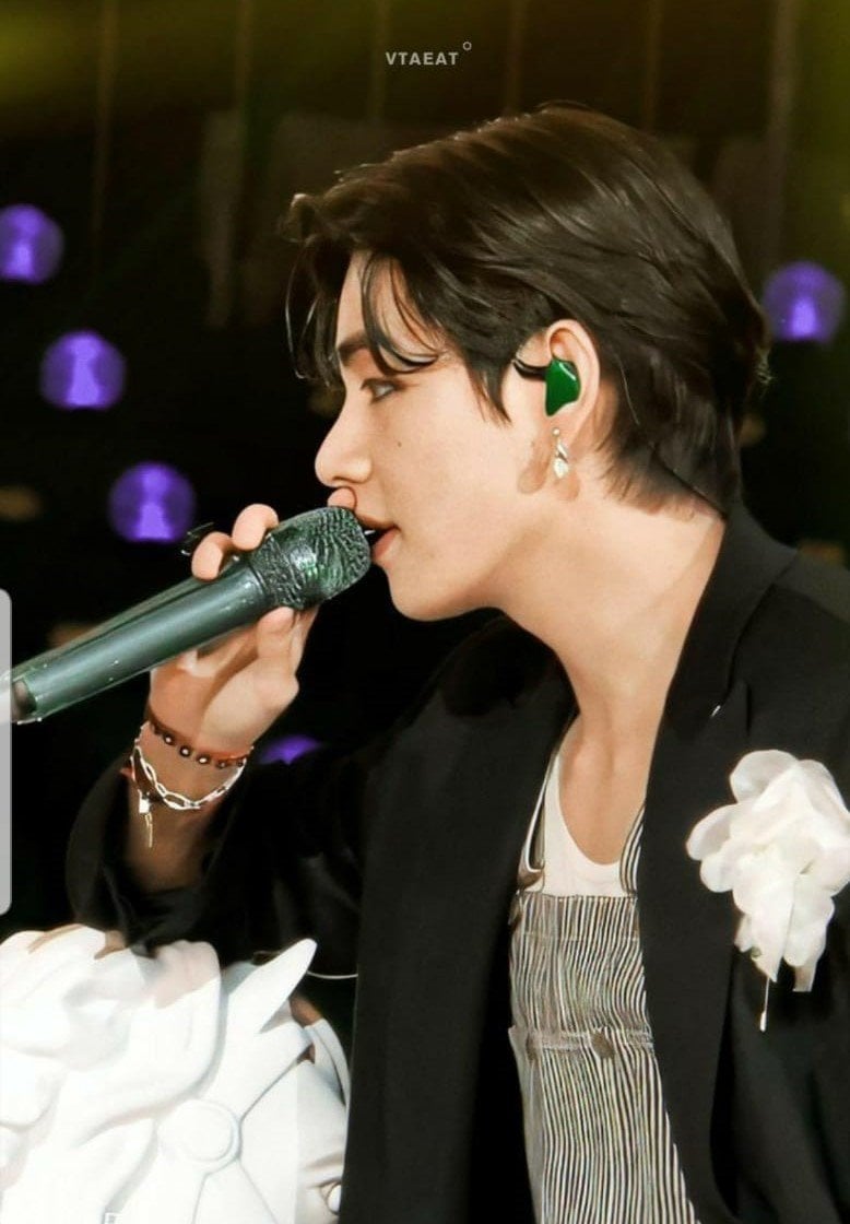 BTS '' V '' Bileklik 2