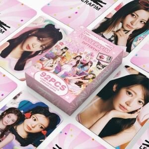 LE SSERAFIM '' Different '' Çift Yön Baskılı Lomo Card Seti (60 Pcs)