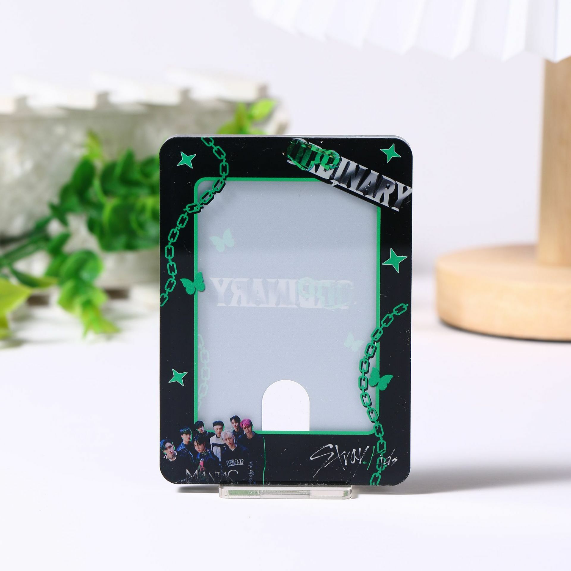 STRAY KIDS '' Oddinary '' Akrilik PC Stantdı