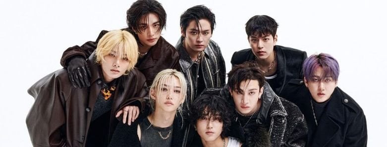 STRAY KIDS <span></span>